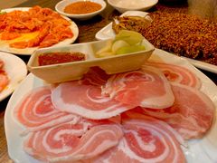 -韩风烤牛肉冷面店