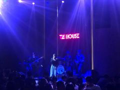 -TZ House音乐现场(来福士中心店)