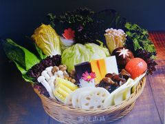 豪华时蔬拼-雾漫川城重庆火锅(上和商业广场店)