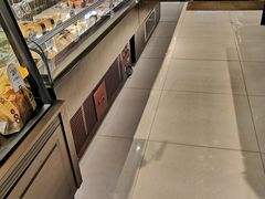 面包甜点陈列柜-红跑车(三牌楼店)