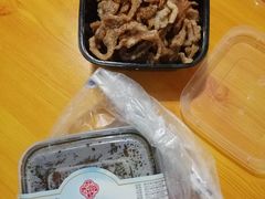 -老码头黑皮肘子锅包肉(文政街店)