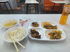 -香里香自助盒饭(红旗街店)