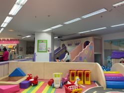 -孩子王童乐园(西安万象城店)
