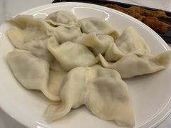 芹菜猪肉饺子-东方饺子王(新奥购物中心店)