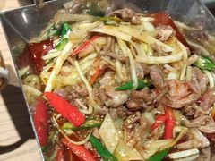 -川堂风·跷脚牛肉·乐山爆炒(宝山日月光店)