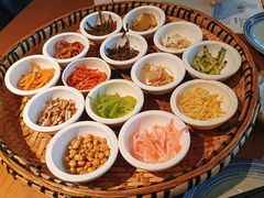 -包整·丝娃娃(一览甲秀楼风景店)