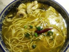 -轻捞慢起面馆(新世界百货店)