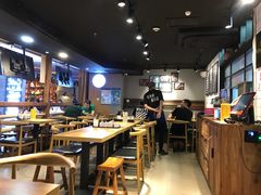 -鑫花溪牛肉米粉(人民广场店)