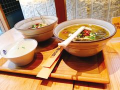 -呼啦面馆·头牌豌杂面(爱琴海店)
