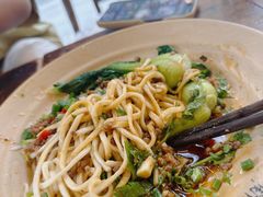 -方铲铲·成都板凳面(滨江银泰店)