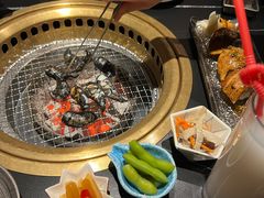 -山川小町·极番烧肉(新地假日广场店)