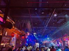 -喜鹊音乐酒馆(西街店)