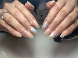 -槿里日式美甲工作室