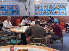 -四川小胡子海鲜(丁村万人海鲜广场店)