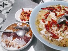 -姚姚酸菜鱼·金戈戈香港豉油鸡(喜荟城联名店)