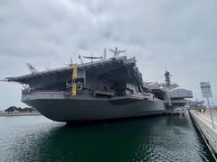 -中途岛号航空母舰博物馆
