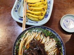 -老新隆牛肉锅贴(新街口店)
