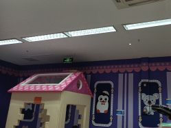 -孩子王童乐园(马群店)