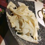 这家店的生意真是火爆透了，除非特别早到