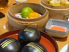 黑金流沙包-粤域茶餐厅