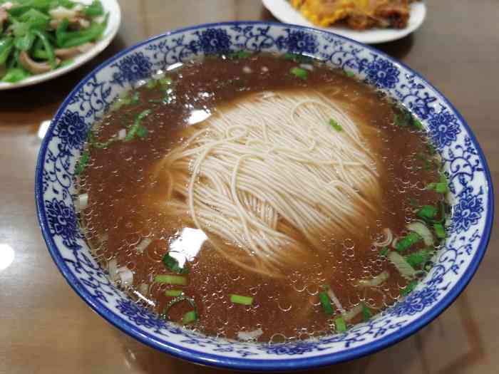 裕兴记面馆(中山路八佰伴店)-"据说是无锡的老字号面馆.