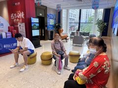 -柏乐口腔医院·舒适化无痛种植牙中心(东盟商务区院)