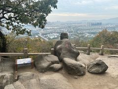 -灵岩山风景区