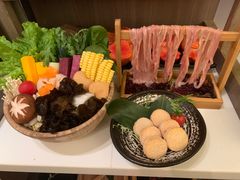 -湊湊火锅·茶憩(打浦桥日月光店)