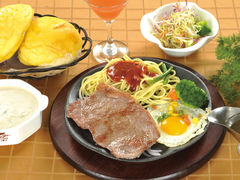 -臻品爵士牛排西餐厅(广场店)