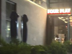 -FOUR PLAY BAR