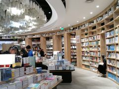 -覔书店(壹方城店)