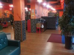 -王老六铁锅炖鱼(华阳路店)