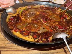 -旧街市鲜货老火锅(大光路店)