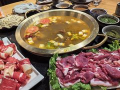 -顶顶汤火牛排火锅·经典铜锅涮肉