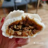 只要过了发面这一关，后续的步骤就简单许多，馒头