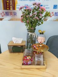 -靓芙泉祛痘.科技美肤连锁