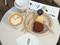 -HUGS coffee(东区店)