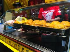 -好好味港式菠萝包(師大夜市 港式甜品 手工麵包 港式下午茶 專業烘焙 港式茶飲 菠蘿專賣 特調飲品 外送 精緻下午茶)