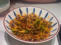 -黄记煌三汁焖锅(新佳丽江汉路店)