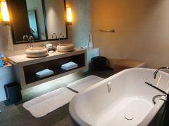 -海南清水湾莱佛士酒店