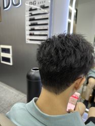 -D.G造型·烫发染发接发