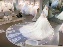 -艾米丽婚纱礼服