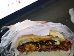 -清真马乐贝腊牛肉蛋黄菜夹馍(马蓉洒金桥店)