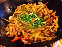 -富正毅三下锅·湘西韵味(天门山索道店)