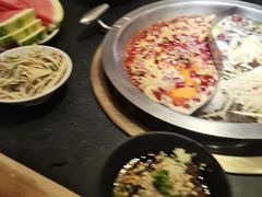 -沸炉重庆老火锅(军事博物馆店)