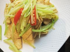 -鑫悦楼煎蟹·16年海鲜大排档