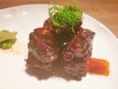 椒麻黑蒜特级和牛粒-悦轩中餐厅·高空江景·杭州柏悦酒店