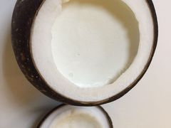-志龙皇冠吃货椰子铺
