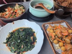 -吴越荣记苏州菜·松鼠桂鱼100%活鱼现做(斜塘老街店)