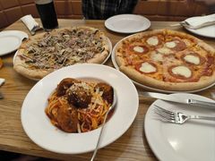 -城市大道红炉披萨烘焙坊